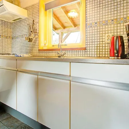 別荘 In With A Fenced Garden